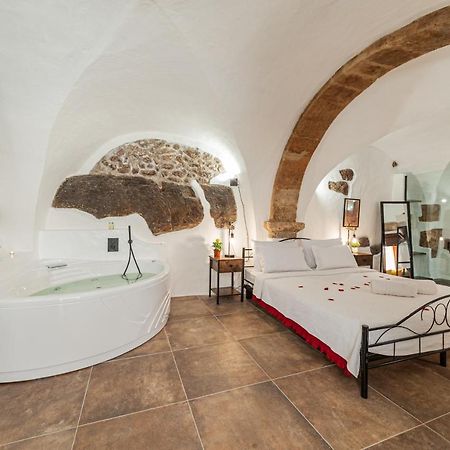 Romantic Loft With Jacuzzi In The Castle 卡斯特尔萨多 外观 照片