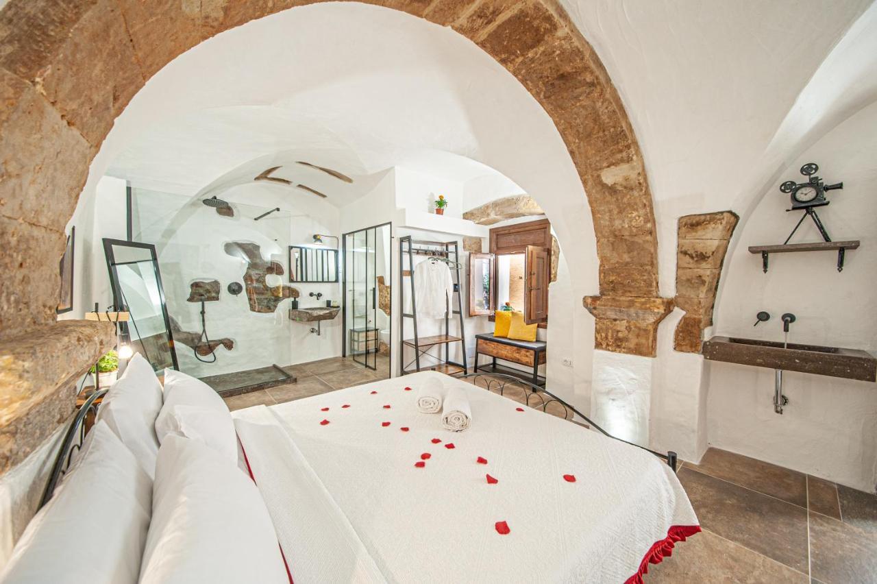 Romantic Loft With Jacuzzi In The Castle 卡斯特尔萨多 外观 照片